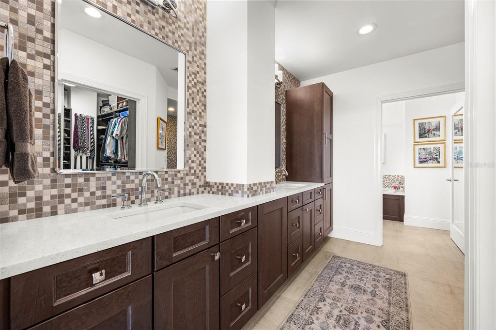 Image 56 of property listing at 509 W BAY STREET 303, Tampa, FL 33606