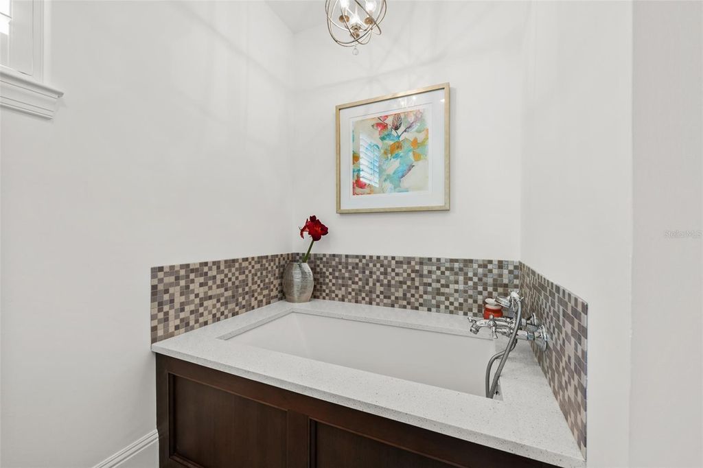 Image 65 of property listing at 509 W BAY STREET 303, Tampa, FL 33606