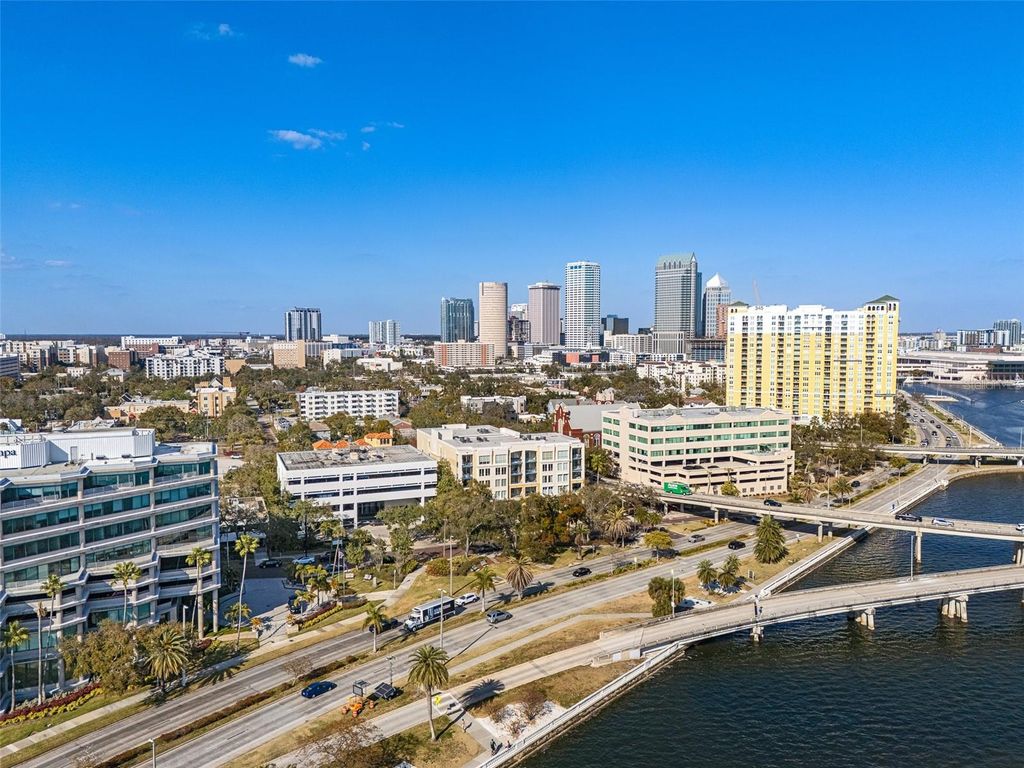 Image 79 of property listing at 509 W BAY STREET 303, Tampa, FL 33606