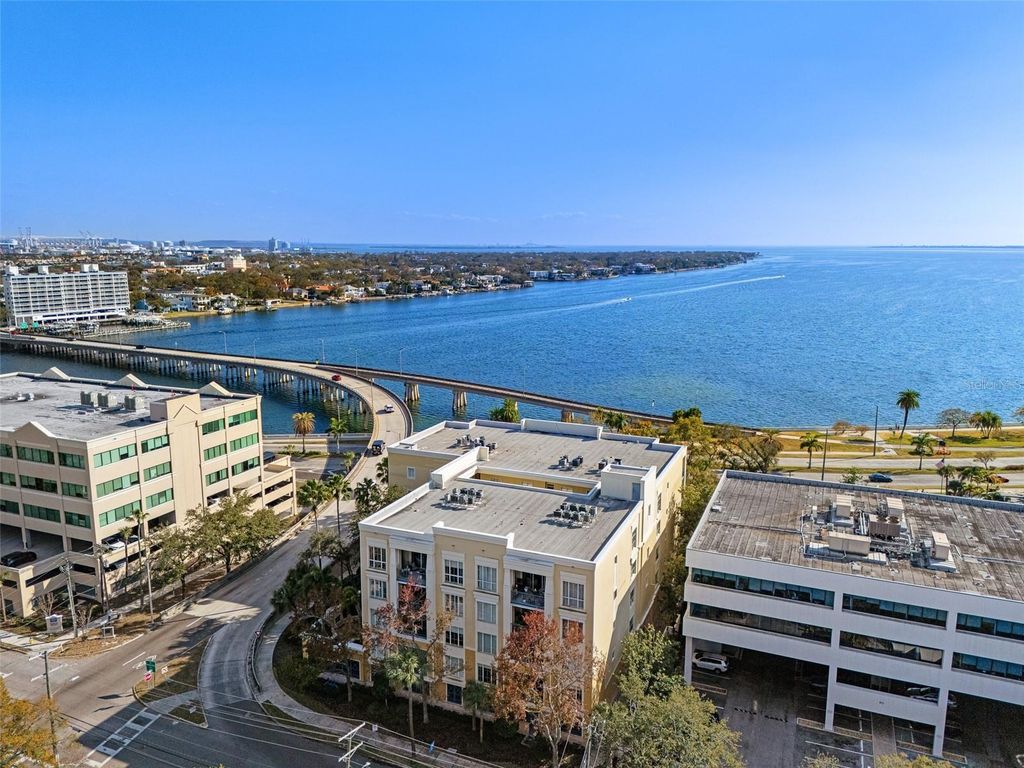 Image 88 of property listing at 509 W BAY STREET 303, Tampa, FL 33606