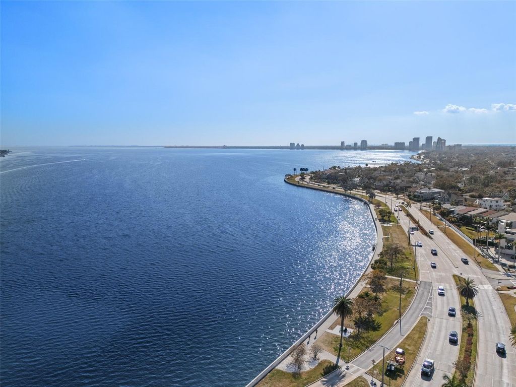 Image 89 of property listing at 509 W BAY STREET 303, Tampa, FL 33606