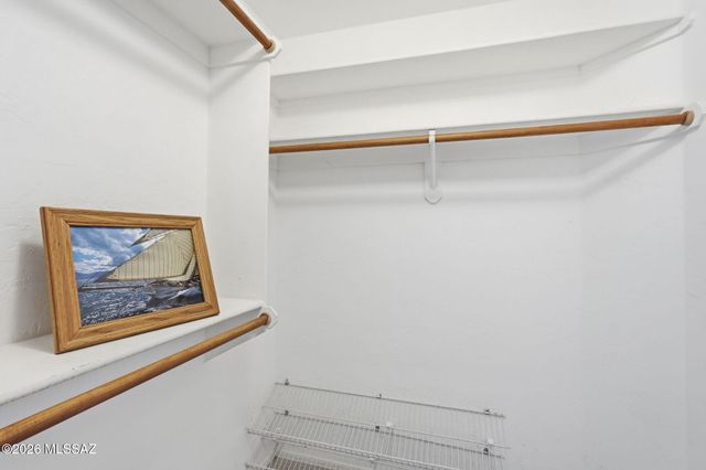529 E Squirrel Tail Drive, Tucson, AZ 85704
