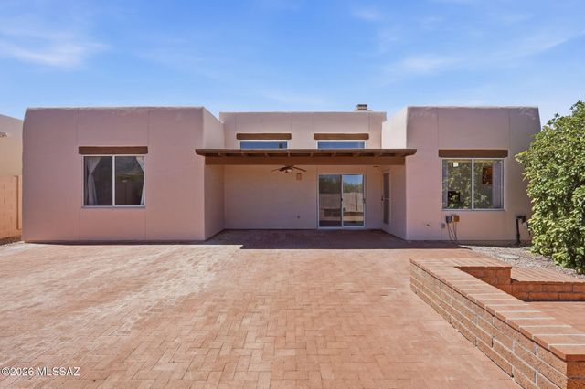 529 E Squirrel Tail Drive, Tucson, AZ 85704