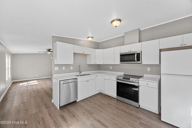 805 Red Lighthouse Lane, Wilmington, NC 28412