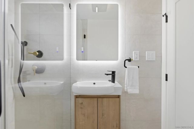 811-13 Balboa Ct, San Diego, CA 92109