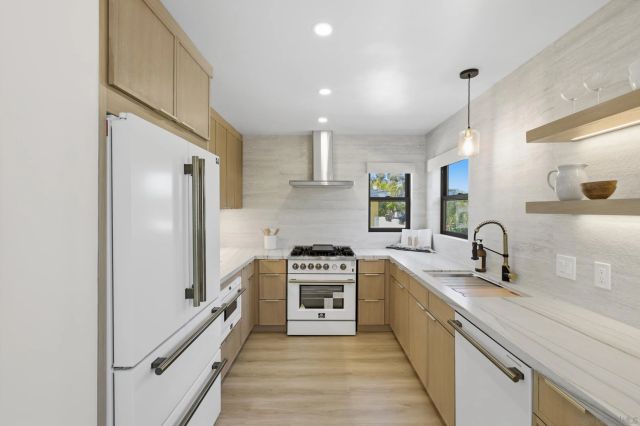 811-13 Balboa Ct, San Diego, CA 92109