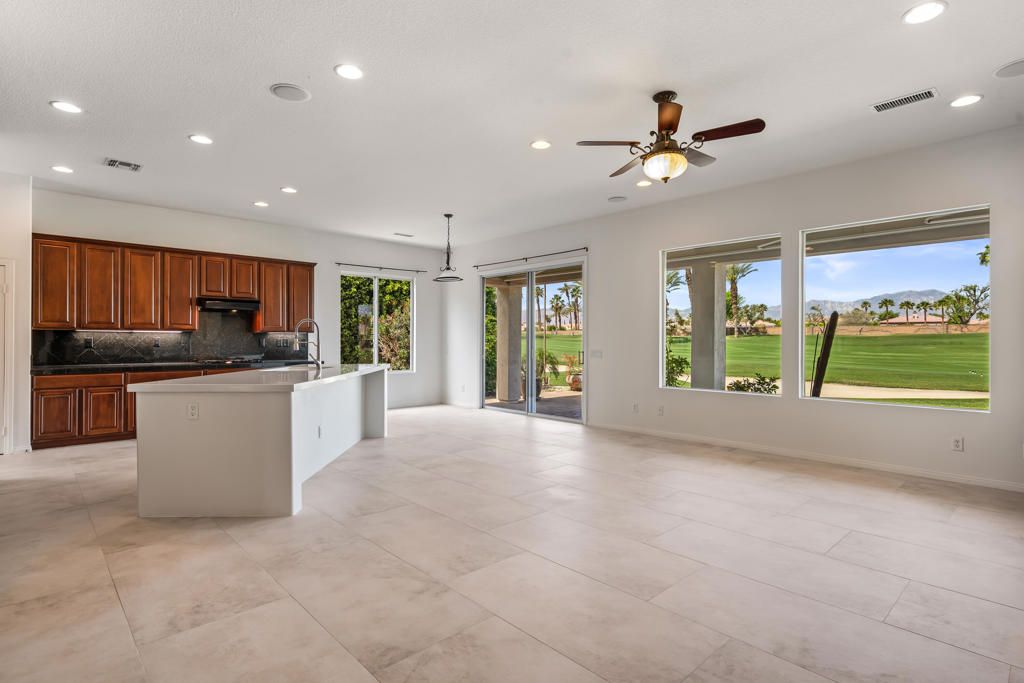 Image 3 of property listing at 43393 Saint Andrews Drive, Indio, CA 92201