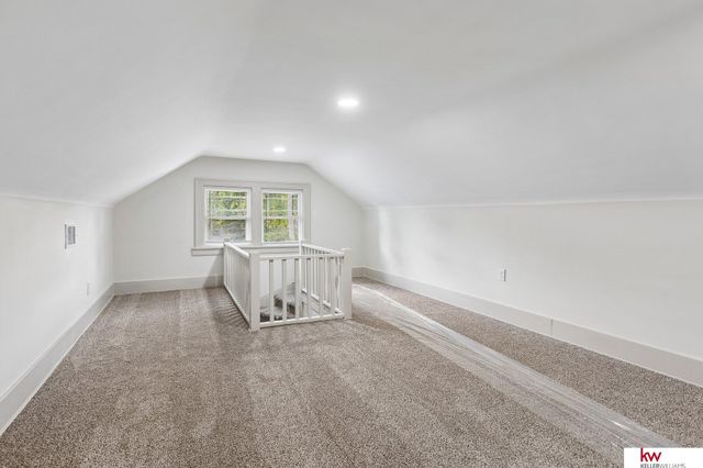 2859 Newport Avenue, Omaha, NE 68112