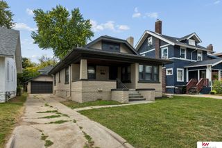 2859 Newport Avenue, Omaha, NE 68112