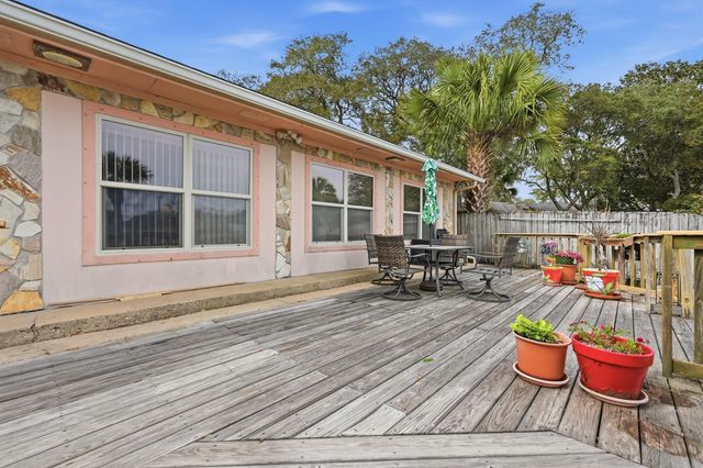 144 Monahan Drive, Fort Walton Beach, FL 32547