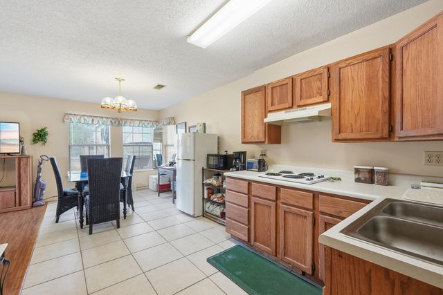 144 Monahan Drive, Fort Walton Beach, FL 32547