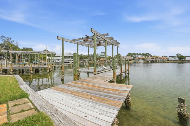 144 Monahan Drive, Fort Walton Beach, FL 32547