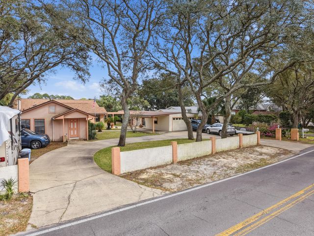 144 Monahan Drive, Fort Walton Beach, FL 32547