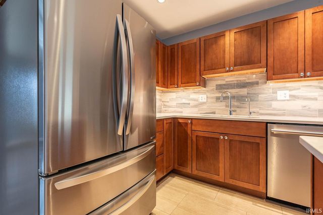 3211 N Stoneycrest Road, Bloomington, IN 47404