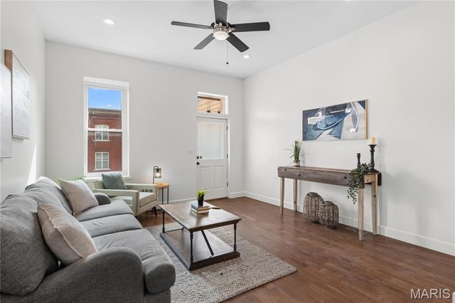 2845 Wyoming Street, St Louis, MO 63118