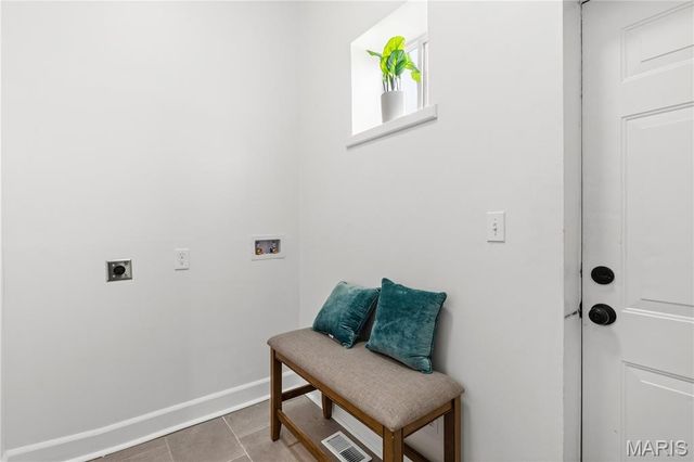 2845 Wyoming Street, St Louis, MO 63118