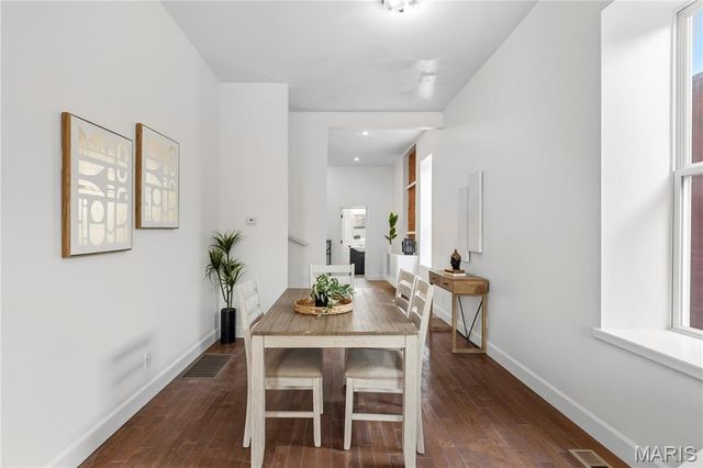 2845 Wyoming Street, St Louis, MO 63118