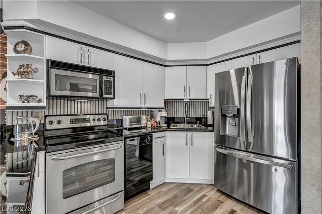 211 East Flamingo Road 1103, Las Vegas, NV 89169