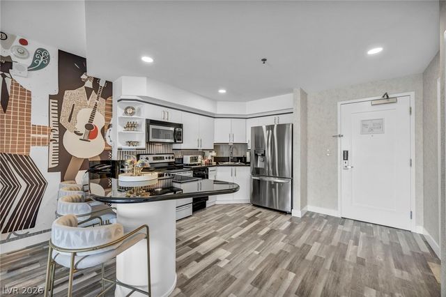 211 East Flamingo Road 1103, Las Vegas, NV 89169