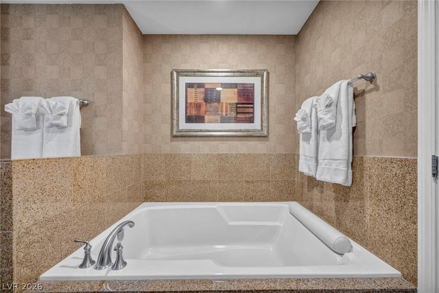 211 East Flamingo Road 1103, Las Vegas, NV 89169