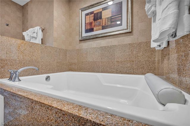 211 East Flamingo Road 1103, Las Vegas, NV 89169