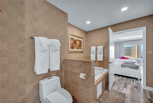 211 East Flamingo Road 1103, Las Vegas, NV 89169