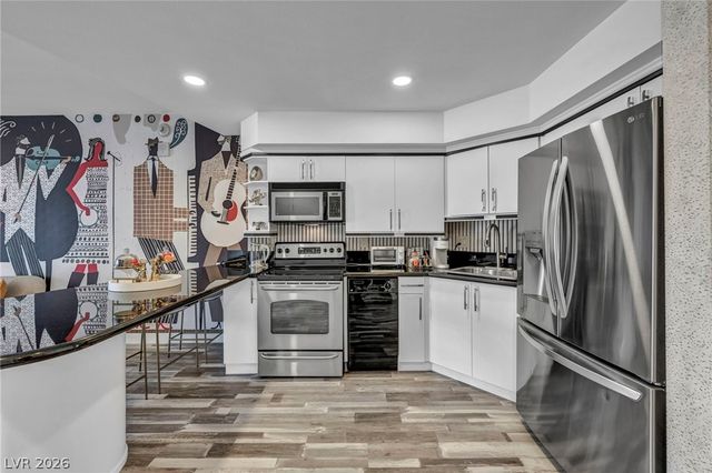 211 East Flamingo Road 1103, Las Vegas, NV 89169