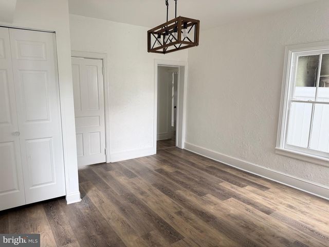 18 E MAIN ST, Newville, PA 17241