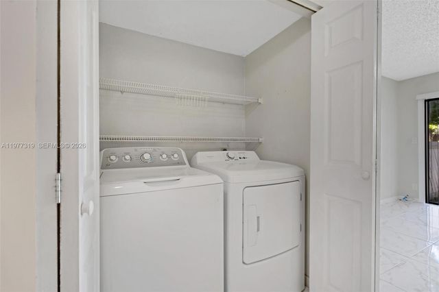 9827 NW 37th St 4F, Sunrise, FL 33351