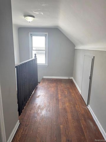 640 Crawford Street, Flint, MI 48507