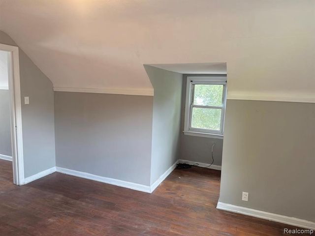 640 Crawford Street, Flint, MI 48507