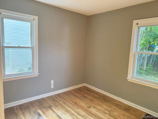 640 Crawford Street, Flint, MI 48507