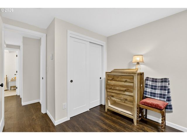 19330 HOWELL St, Gladstone, OR 97027