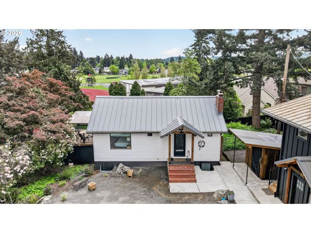 19330 HOWELL St, Gladstone, OR 97027