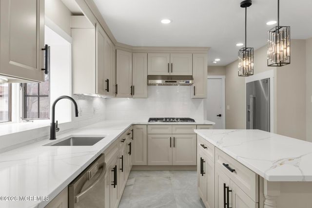 97 Windsor Drive, Eatontown, NJ 07724