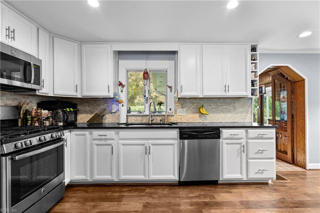 661 Green Valley DR, Virginia Beach, VA 23462