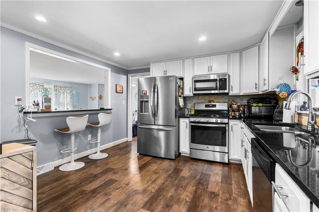 661 Green Valley DR, Virginia Beach, VA 23462