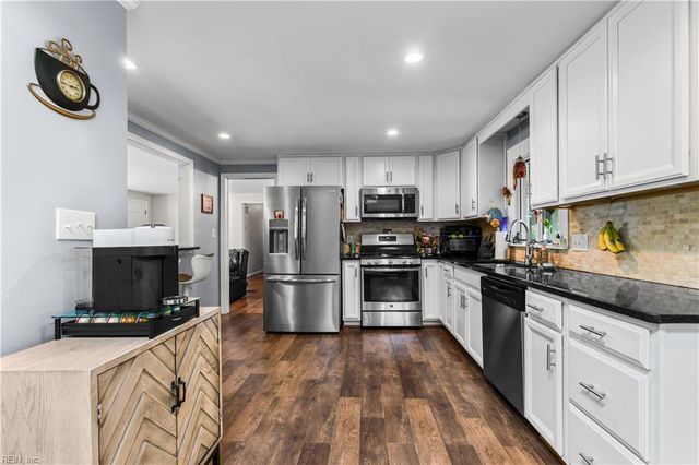 661 Green Valley DR, Virginia Beach, VA 23462