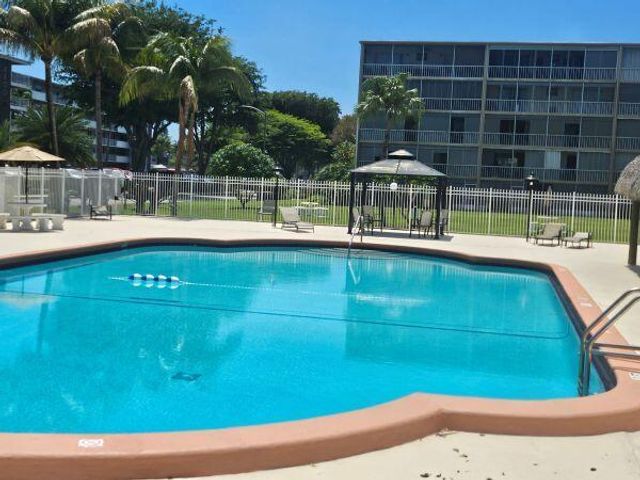 4650 Washington Street 504, Hollywood, FL 33021