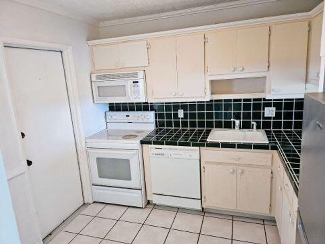 4650 Washington Street 504, Hollywood, FL 33021