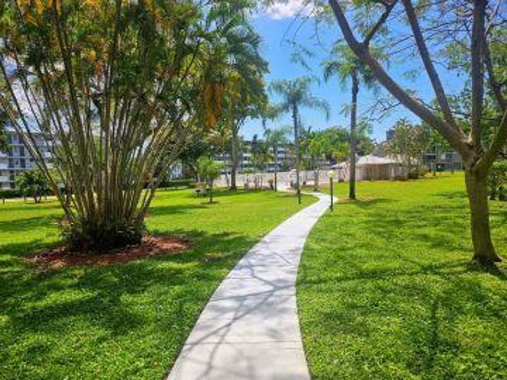 4650 Washington Street 504, Hollywood, FL 33021