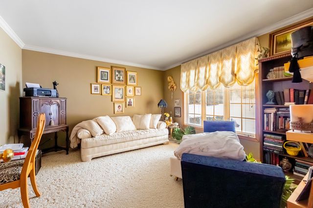 7624 Forest Hill Road, Burr Ridge, IL 60527