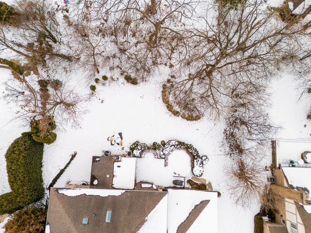 7624 Forest Hill Road, Burr Ridge, IL 60527