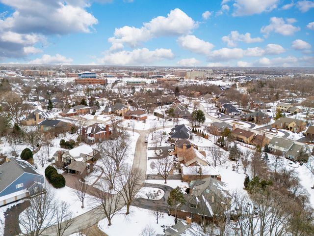 7624 Forest Hill Road, Burr Ridge, IL 60527