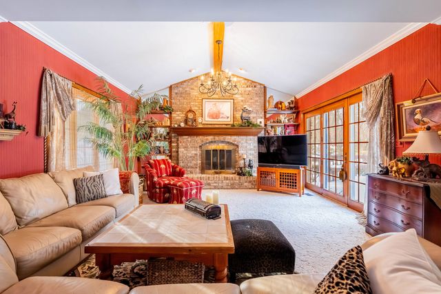 7624 Forest Hill Road, Burr Ridge, IL 60527