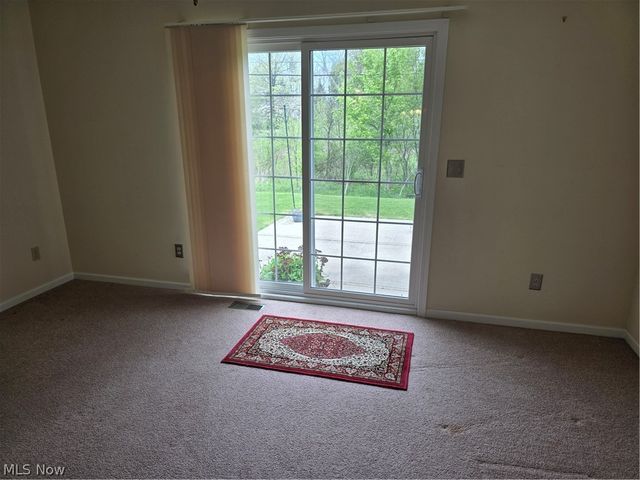 136 Haydens Arbor, Elyria, OH 44035