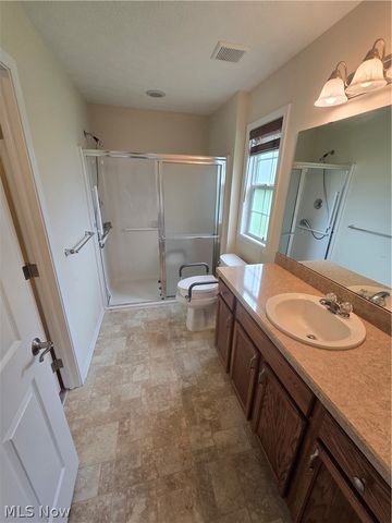 136 Haydens Arbor, Elyria, OH 44035