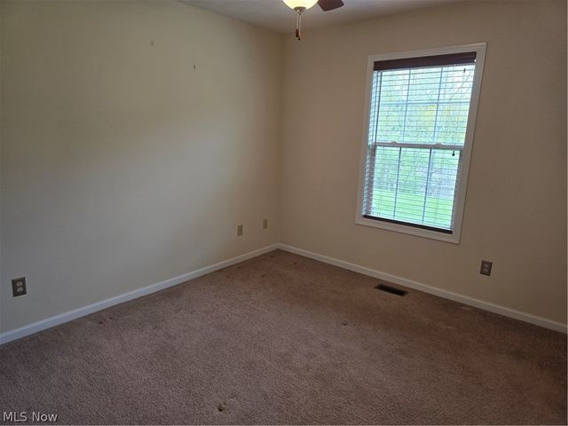 136 Haydens Arbor, Elyria, OH 44035