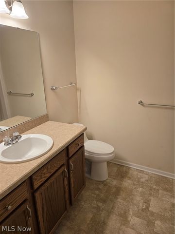 136 Haydens Arbor, Elyria, OH 44035