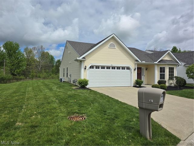 136 Haydens Arbor, Elyria, OH 44035